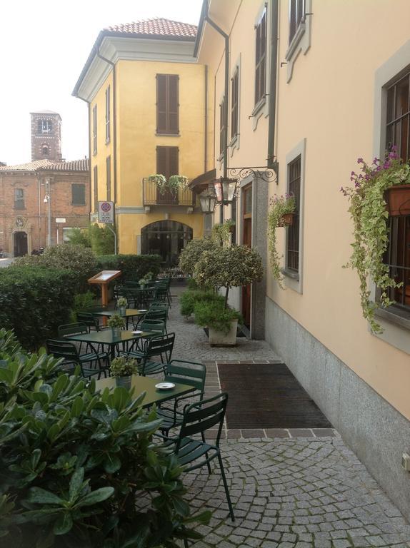 Antica Trattoria Dell'Uva Hotel Monza Exterior photo